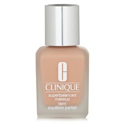 Clinique Керемет Теңдестірілген Макияж - No. 07 / CN 42 Neutral 30ml/1oz