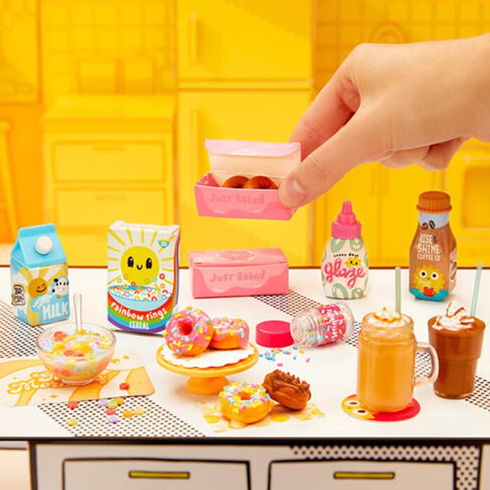 MGA Miniverse-Food Series - Cafe in PDQ 9x9x9cmProduct Thumbnail