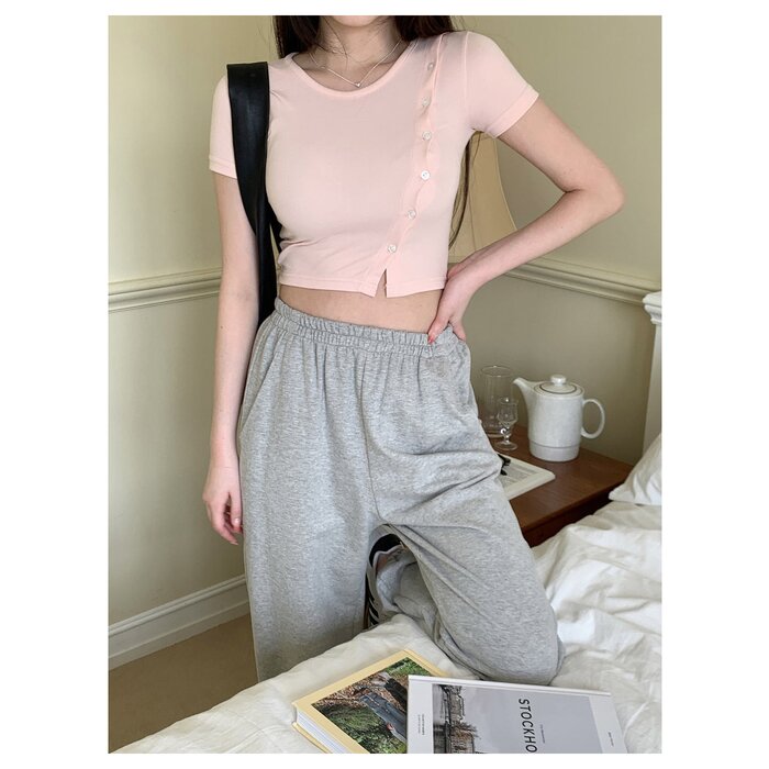 Trendywhere Button Front Split Crop Top Free (XS-S)Product Thumbnail