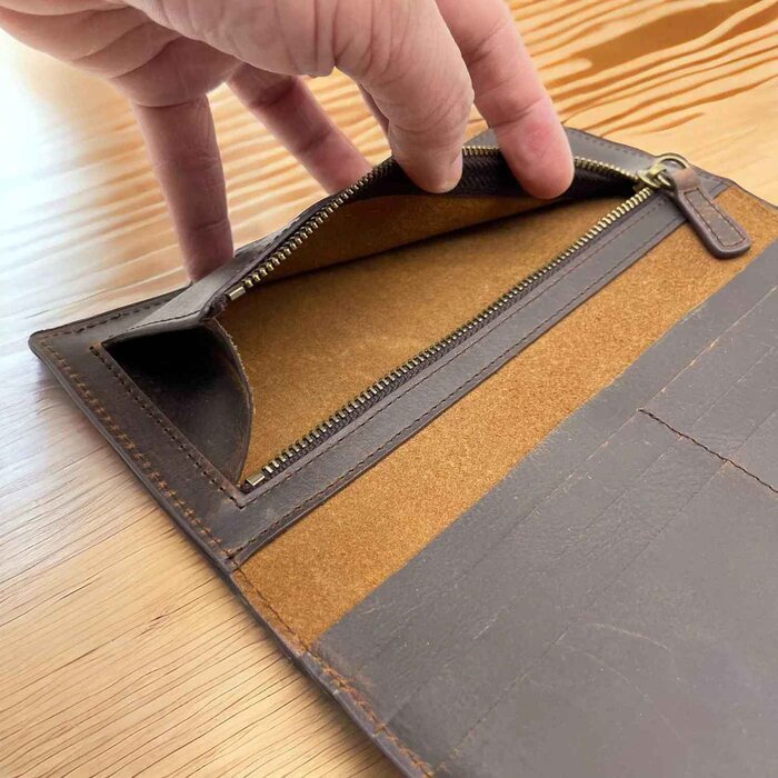 Leatheraft LENNON Crazy Horse Leather Travel Long Wallet(Dark Brown) 19.7x9cmProduct Thumbnail