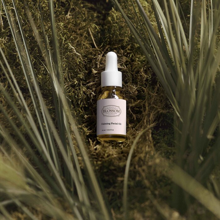 Blossom Blossom Calming Facial Oil 15ml, Designed from the UK Fixed SizeProduct Thumbnail