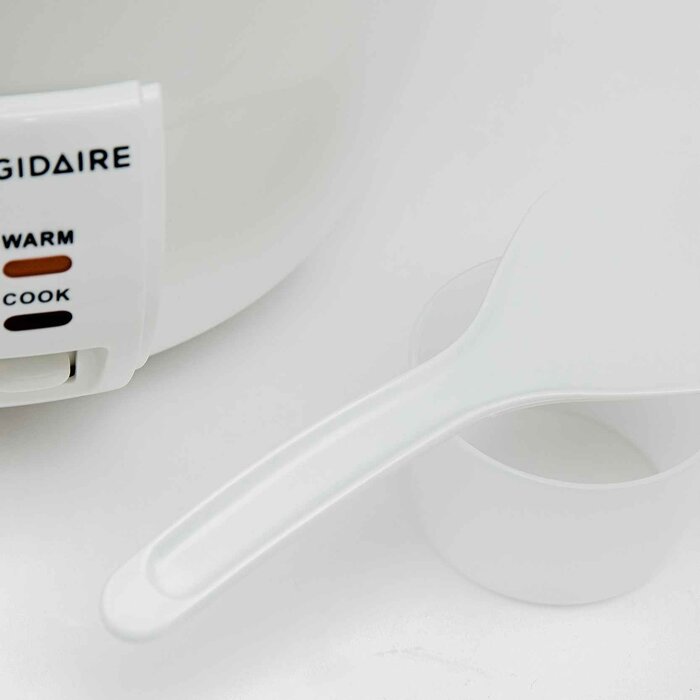 Family Club Plus Frigidaire FD8028S 2.8L Rice Cooker with Steamer 2.8公升