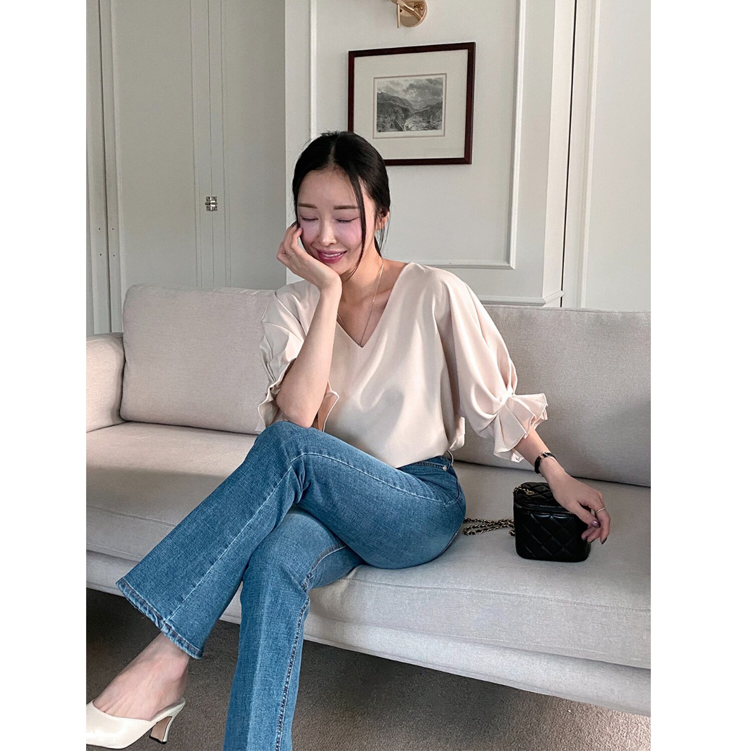 Trendywhere V-Neck Loose Fit Ruffle Blouse Free (XS-L)