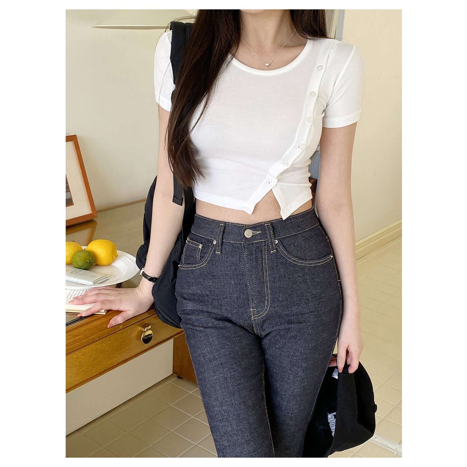 Trendywhere Button Front Split Crop Top Free (XS-S)