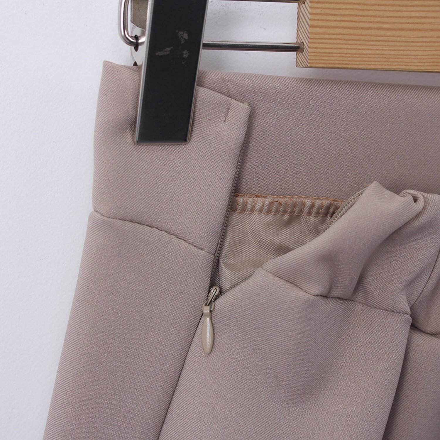 Trendywhere Back Banding Pleats Mini Skirt Free (XS-M)